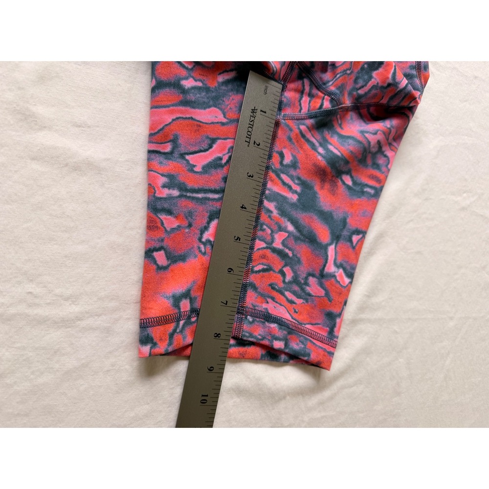 Lululemon Wunder Train High Rise Short 8 Size 6 Pink Orange Abstract Camo Camo - Picture 4 of 8